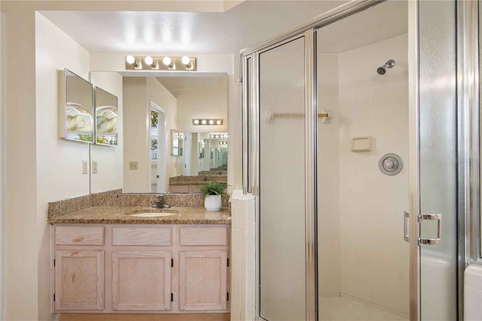 Image 32 of 37 For 2848 Ripton Court