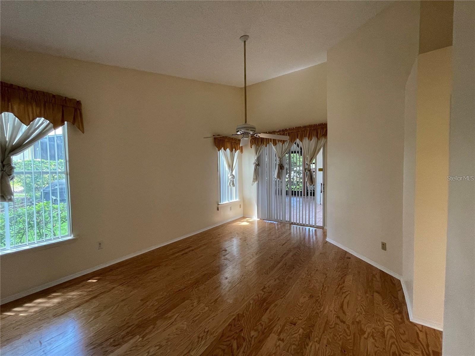 Image 6 of 8 For 2848 Ripton Court