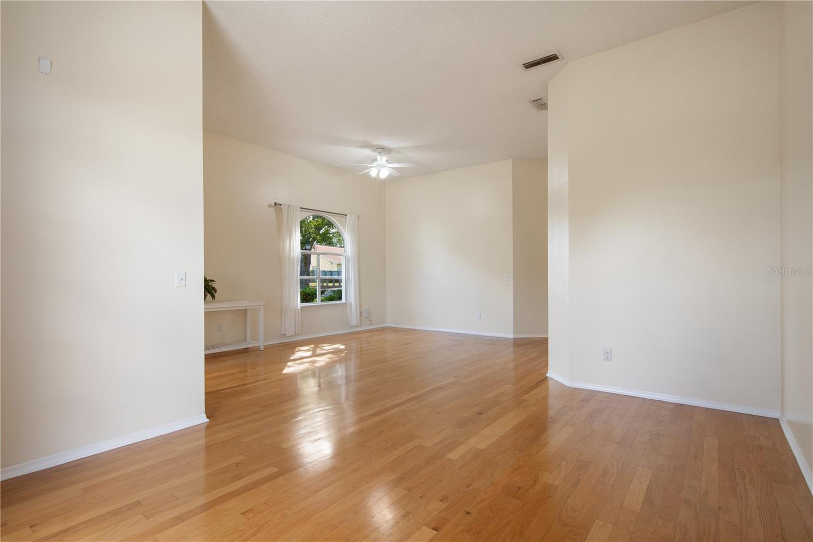 Image 9 of 37 For 2848 Ripton Court