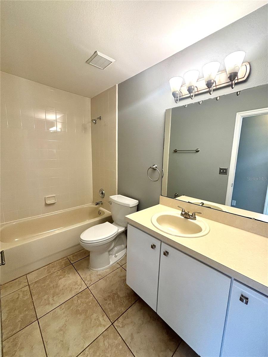 Image 10 of 15 For 11849 Foxglove Drive