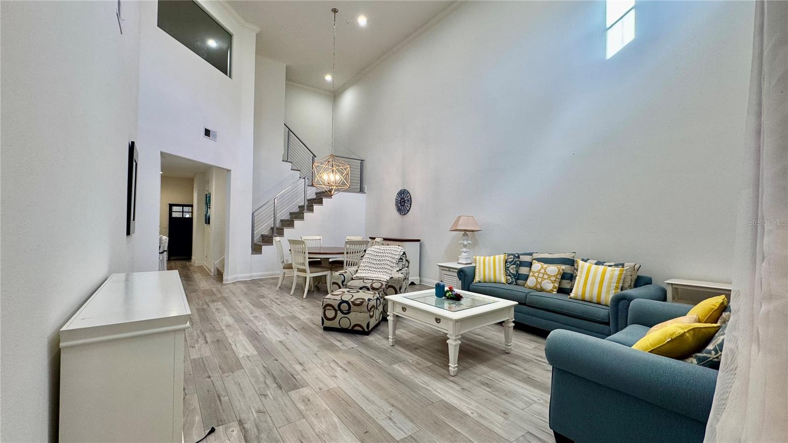 Image 10 of 28 For 6826 Sorrento Street