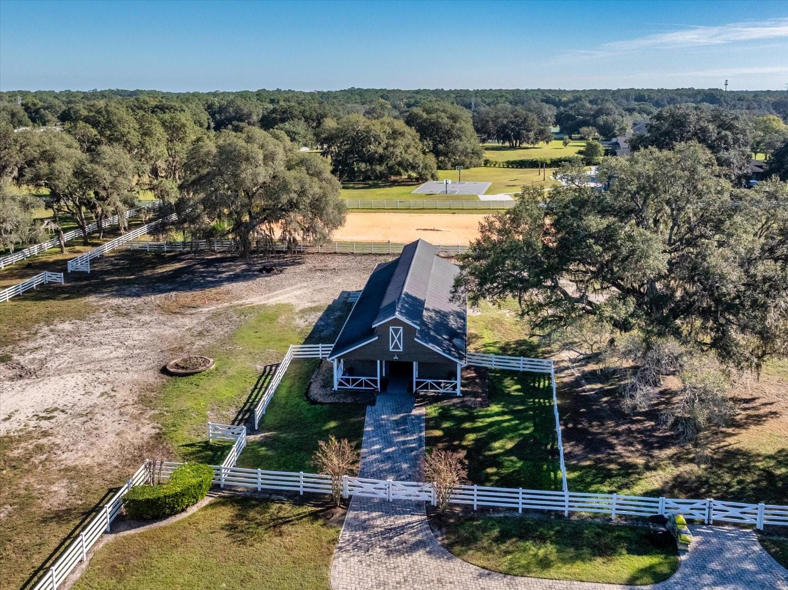 Image 60 of 63 For 209 Kentucky Blue Circle