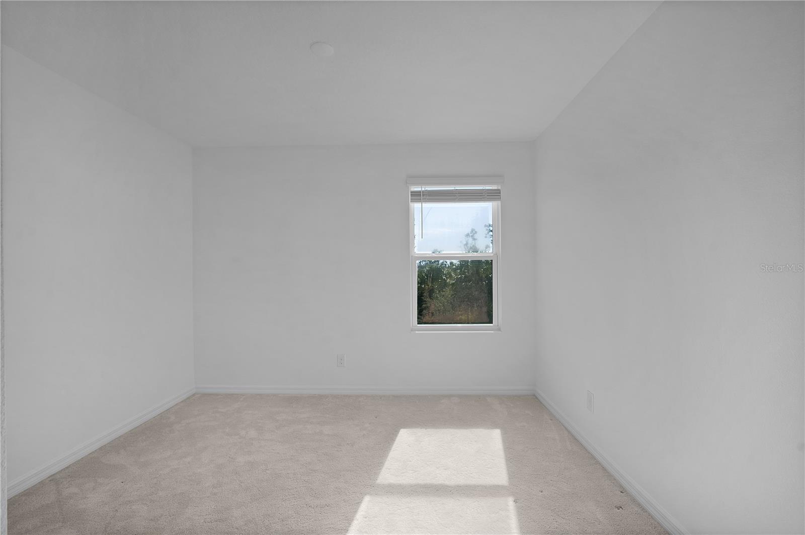 Image 23 of 29 For 110 Claire Lane