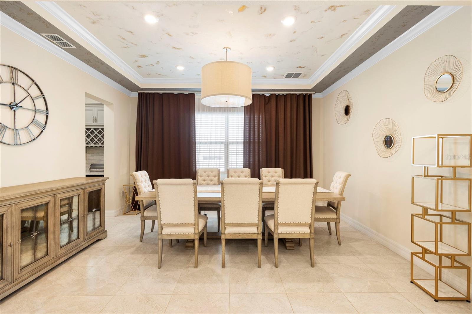 Image 14 of 71 For 8000 Leaf Grove Circle