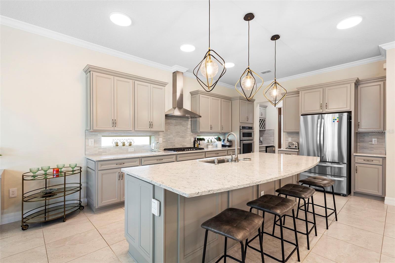 Image 18 of 71 For 8000 Leaf Grove Circle