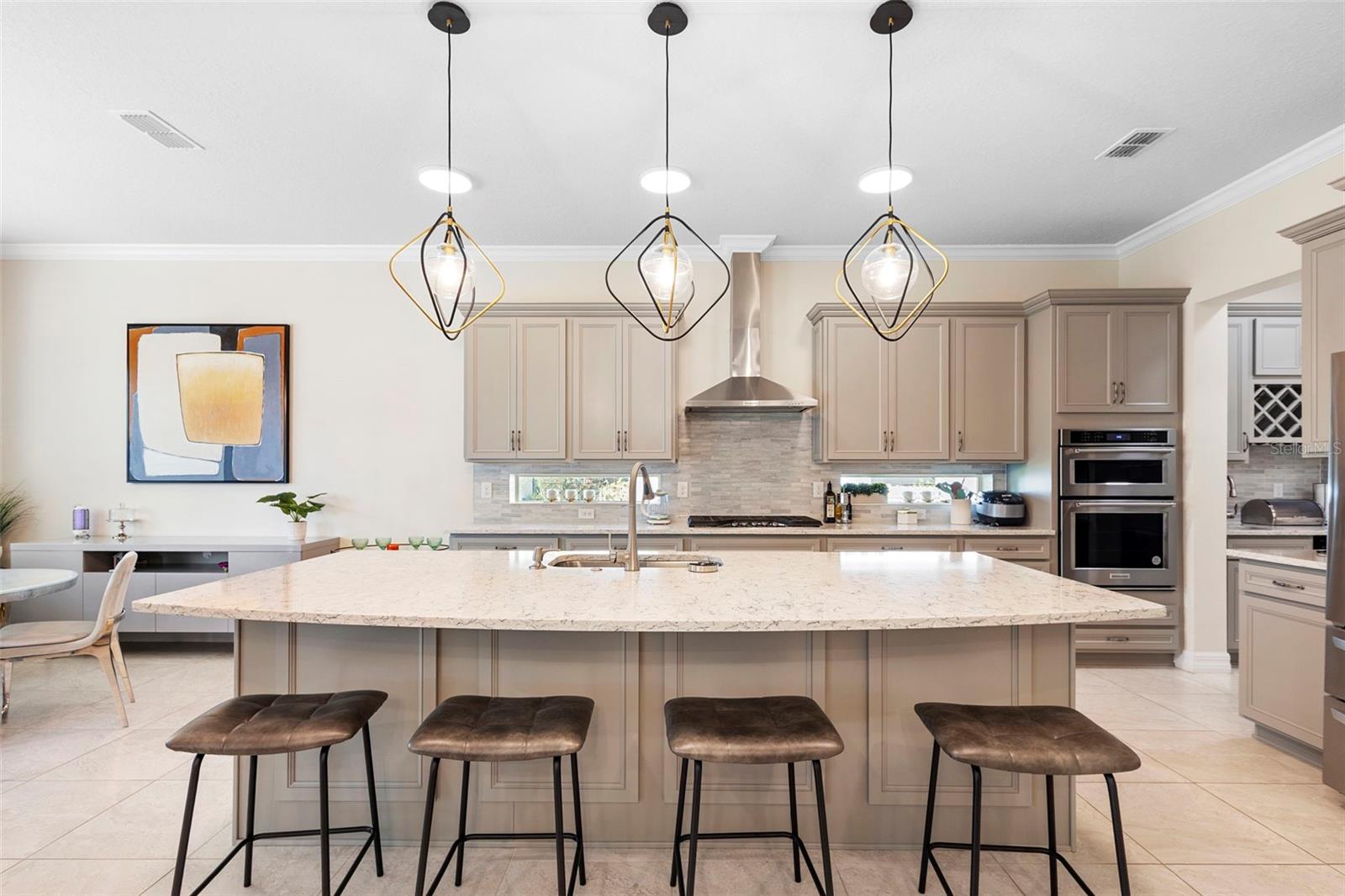 Image 19 of 71 For 8000 Leaf Grove Circle