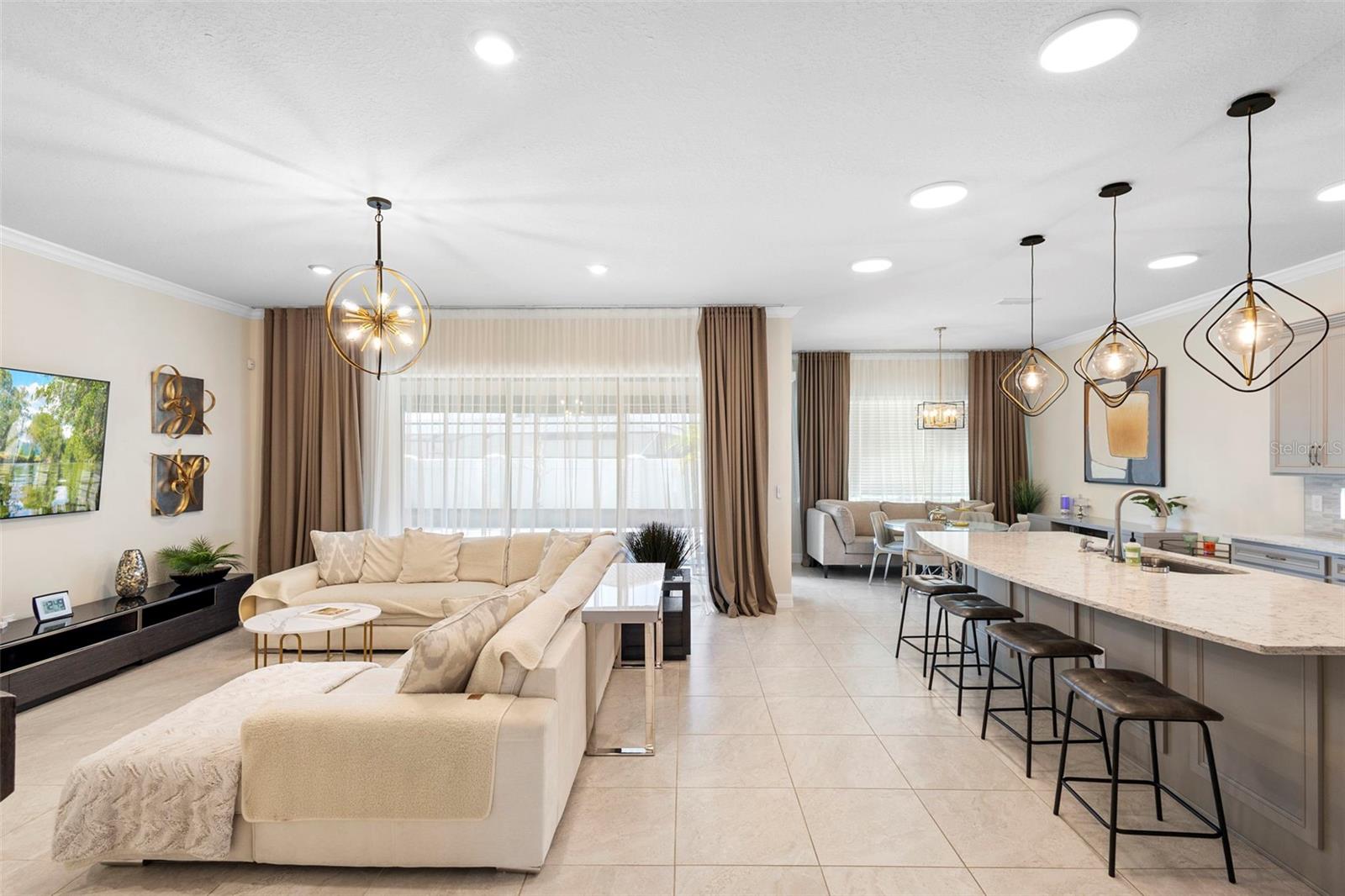 Image 23 of 71 For 8000 Leaf Grove Circle