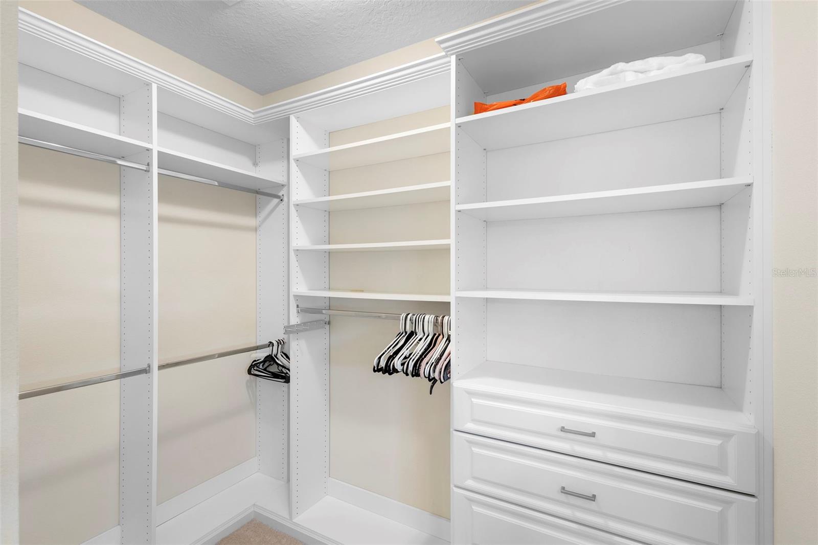 Image 41 of 71 For 8000 Leaf Grove Circle