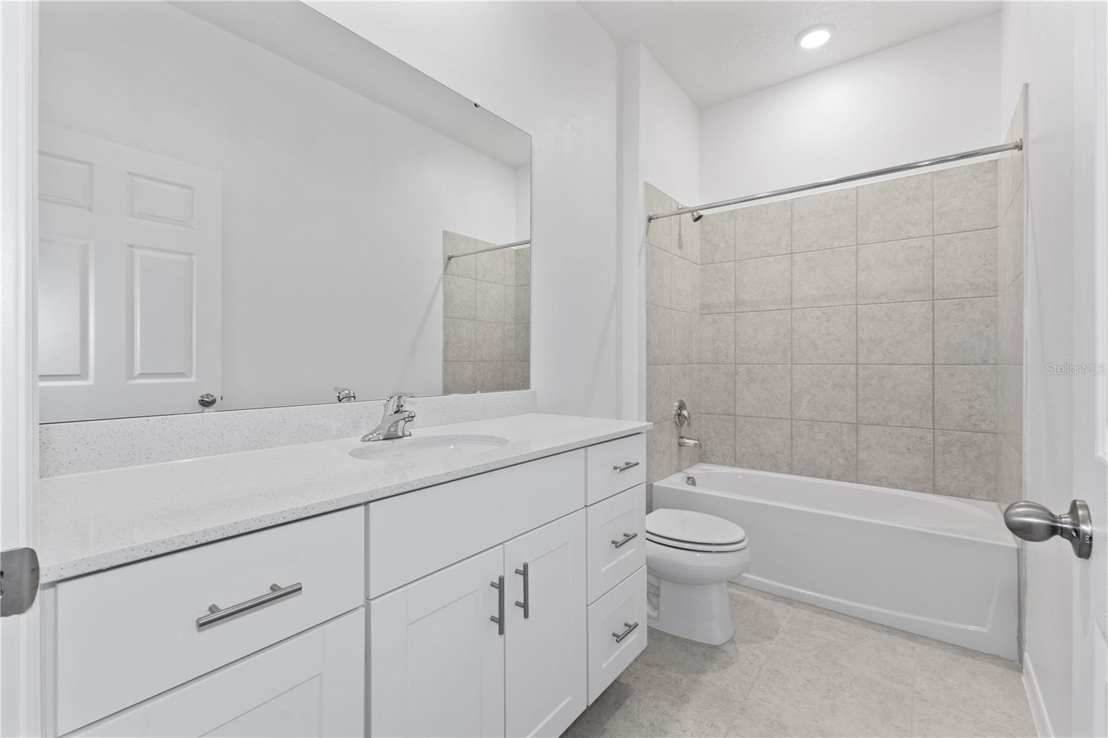 Image 10 of 10 For 147 Bottle Brush