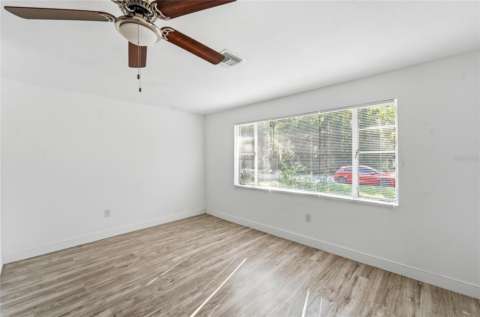 Image 13 of 26 For 1615 9th Street