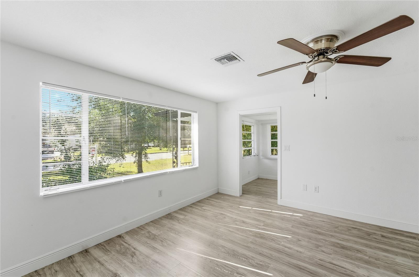 Image 14 of 26 For 1615 9th Street