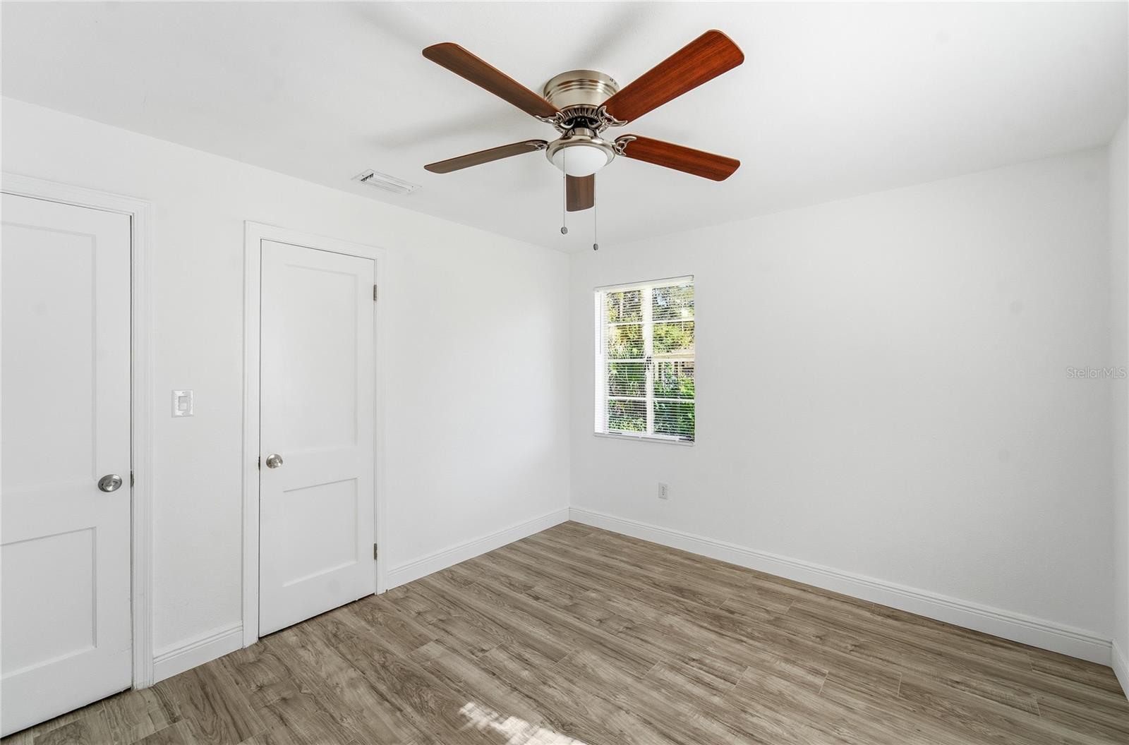 Image 19 of 26 For 1615 9th Street