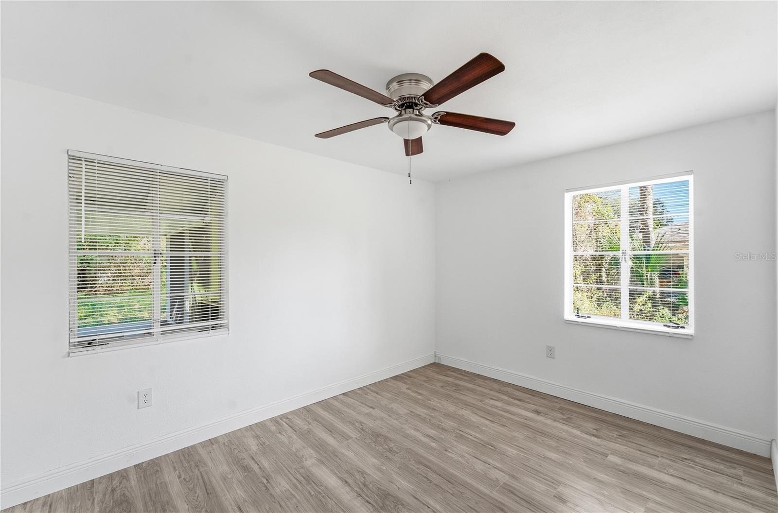 Image 22 of 26 For 1615 9th Street