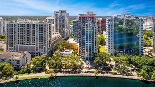 Image 83 of 84 For 1002 Robinson Street