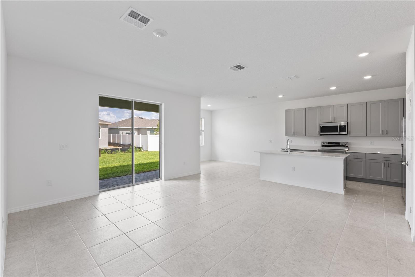 Image 6 of 16 For 495 Silver Palm Drive