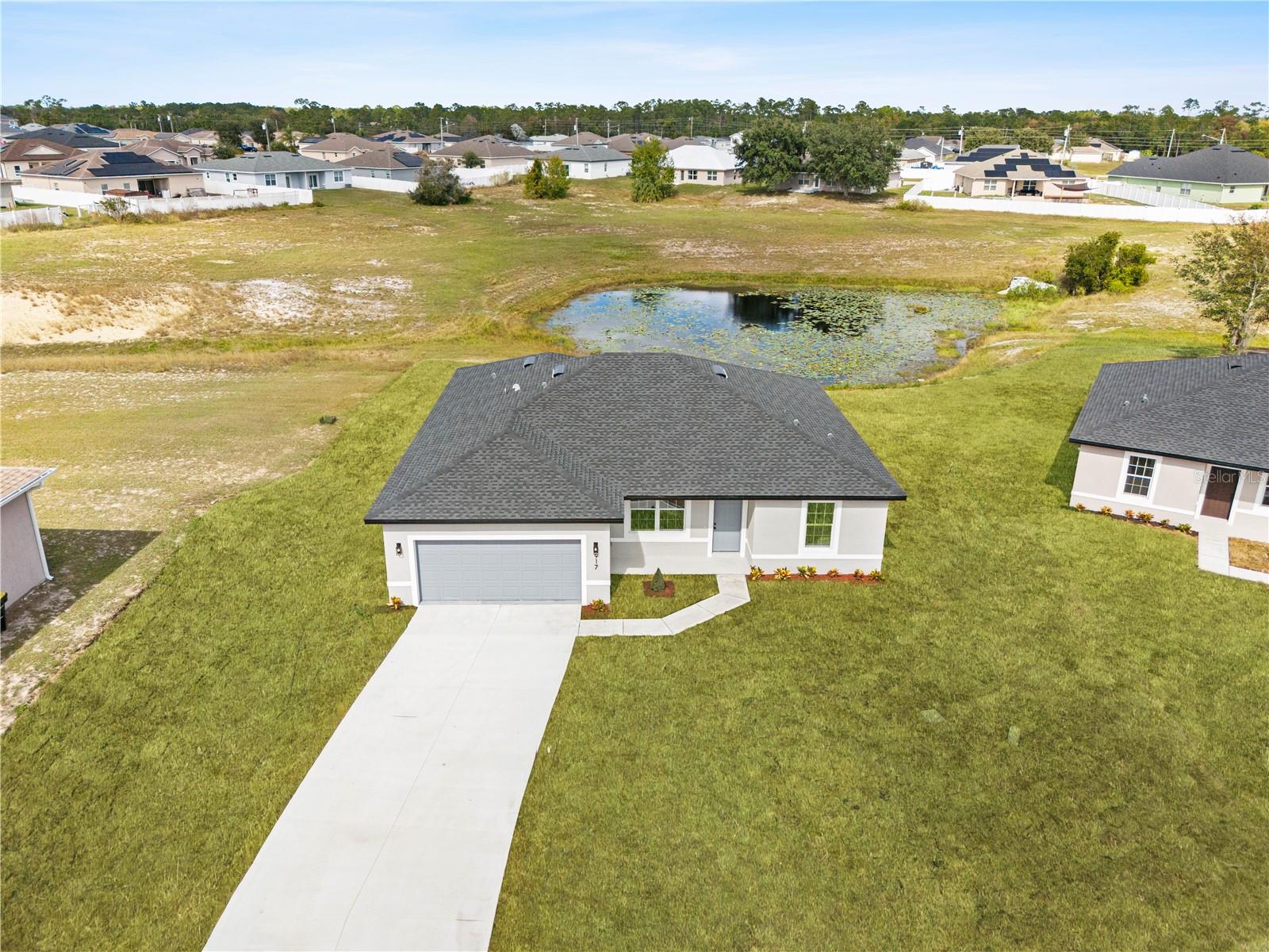 Image 4 of 32 For 917 Desmoines Way