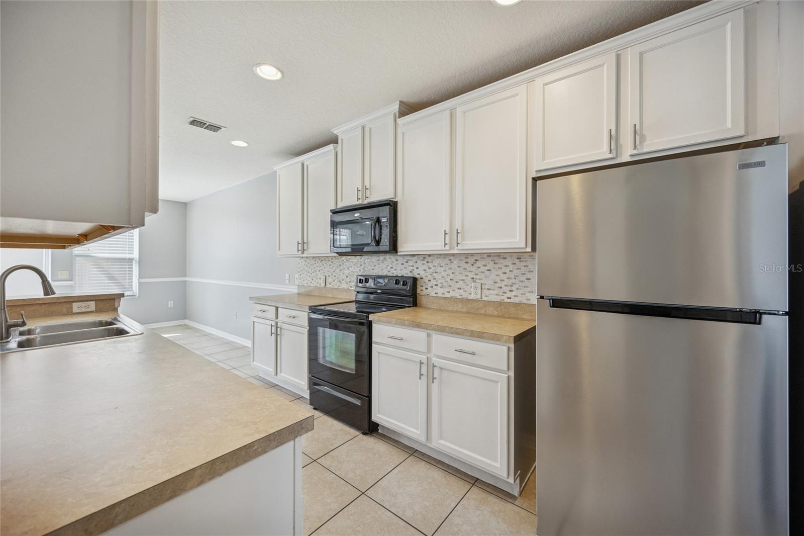 Image 5 of 24 For 3140 Riachuelo Lane