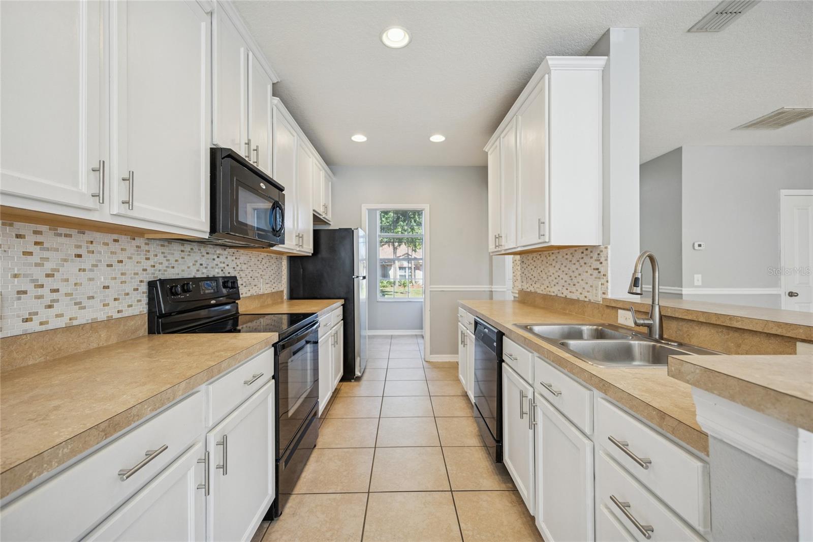 Image 7 of 24 For 3140 Riachuelo Lane