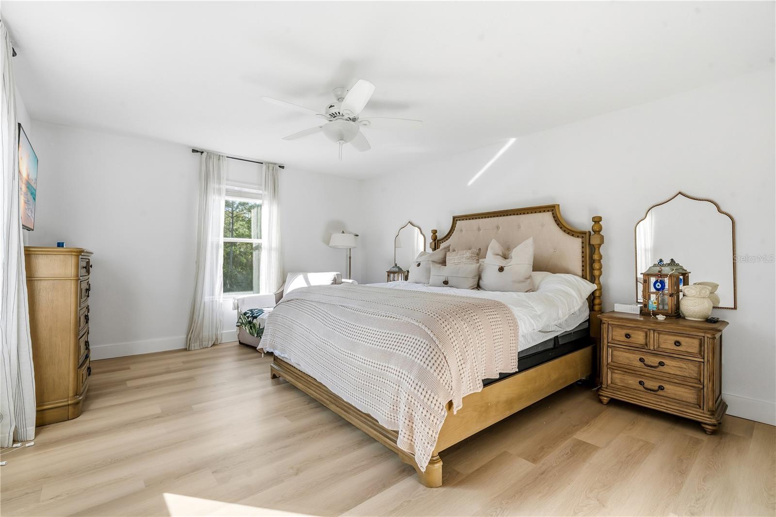 Image 17 of 70 For 2908 Banana Palm Drive