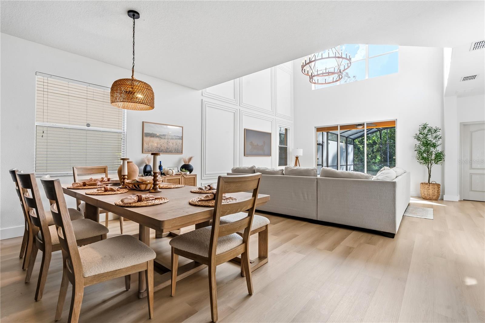 Image 4 of 70 For 2908 Banana Palm Drive