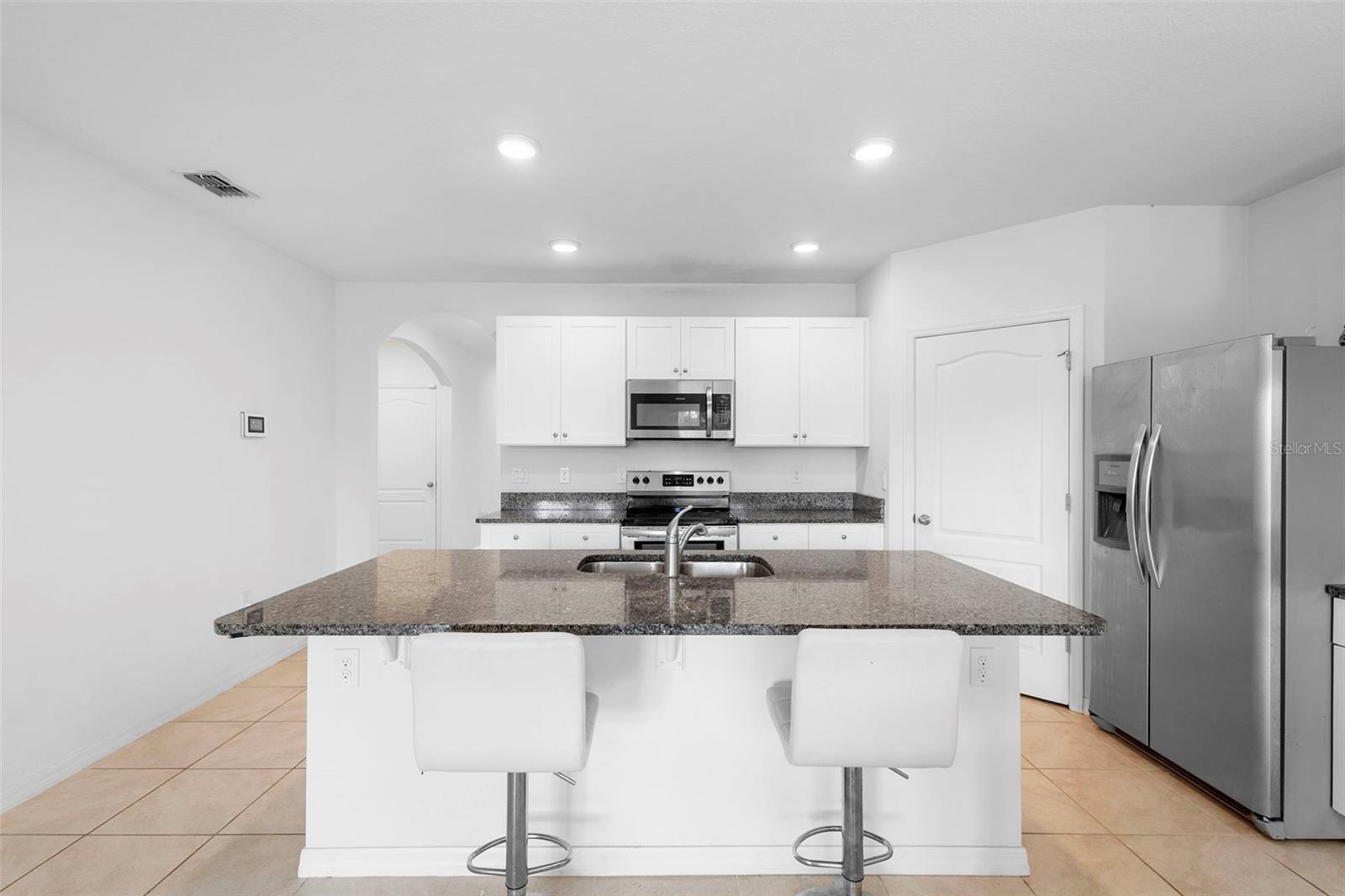 Image 4 of 28 For 506 Deed Circle