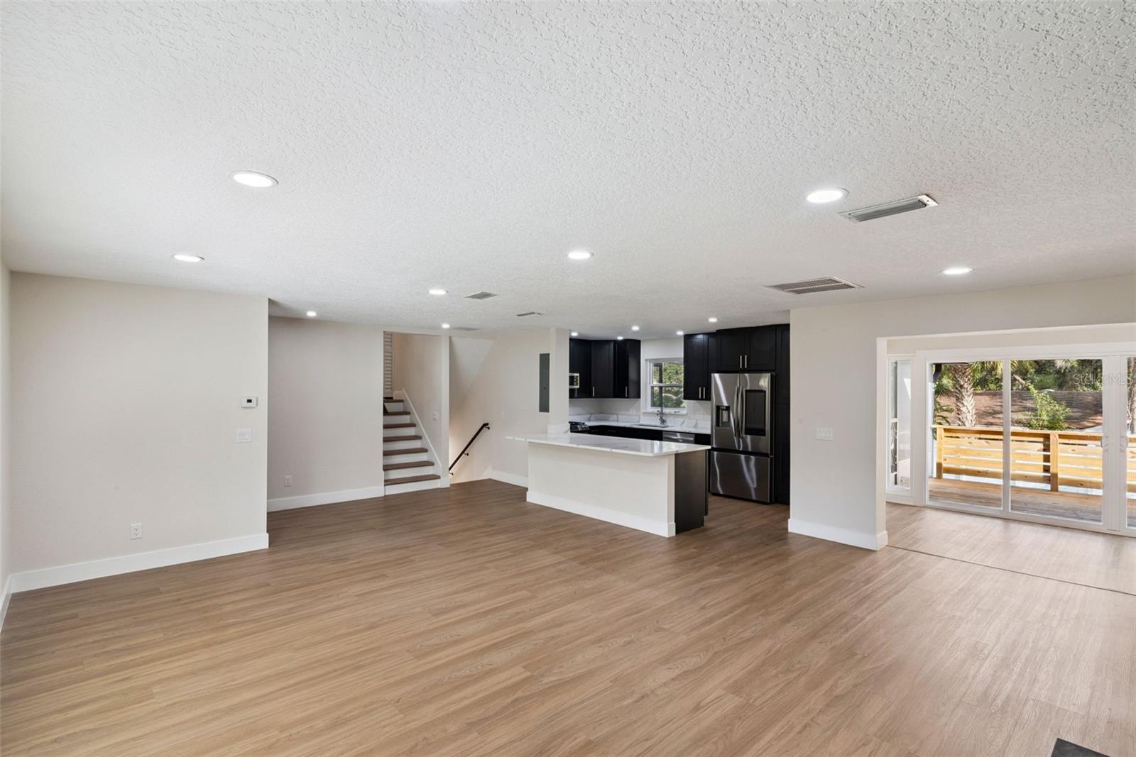 Image 13 of 61 For 1450 Hilltop Drive