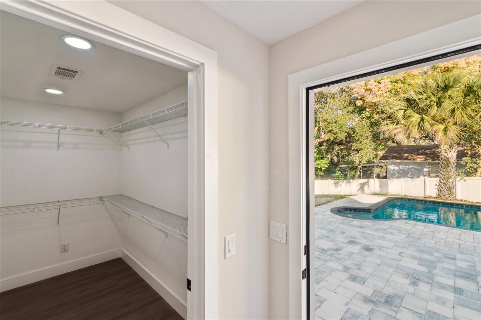 Image 21 of 61 For 1450 Hilltop Drive