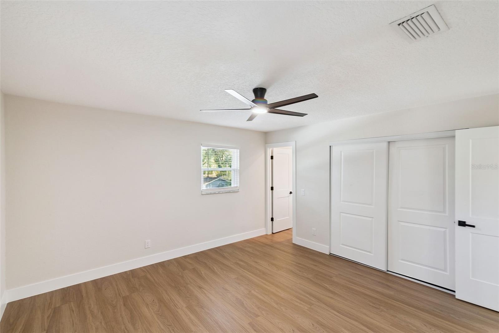 Image 22 of 61 For 1450 Hilltop Drive