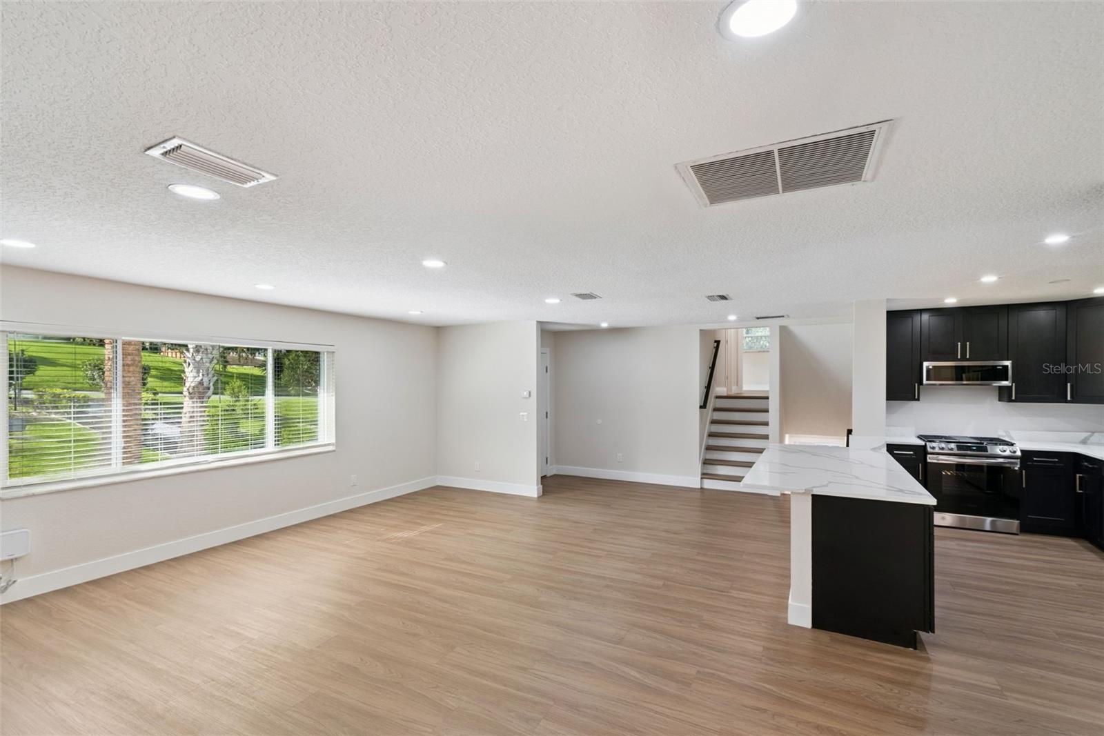 Image 7 of 61 For 1450 Hilltop Drive