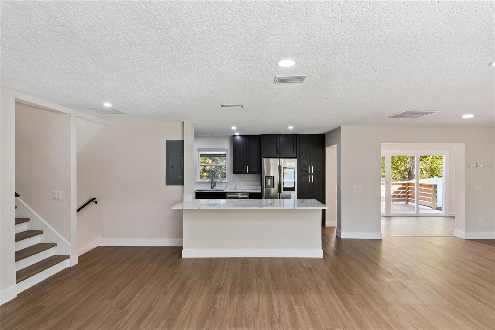 Image 8 of 61 For 1450 Hilltop Drive