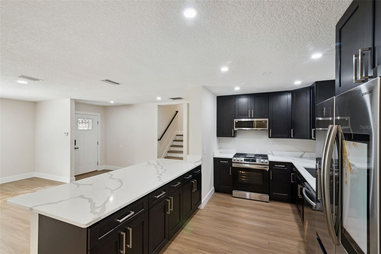 Image 9 of 61 For 1450 Hilltop Drive