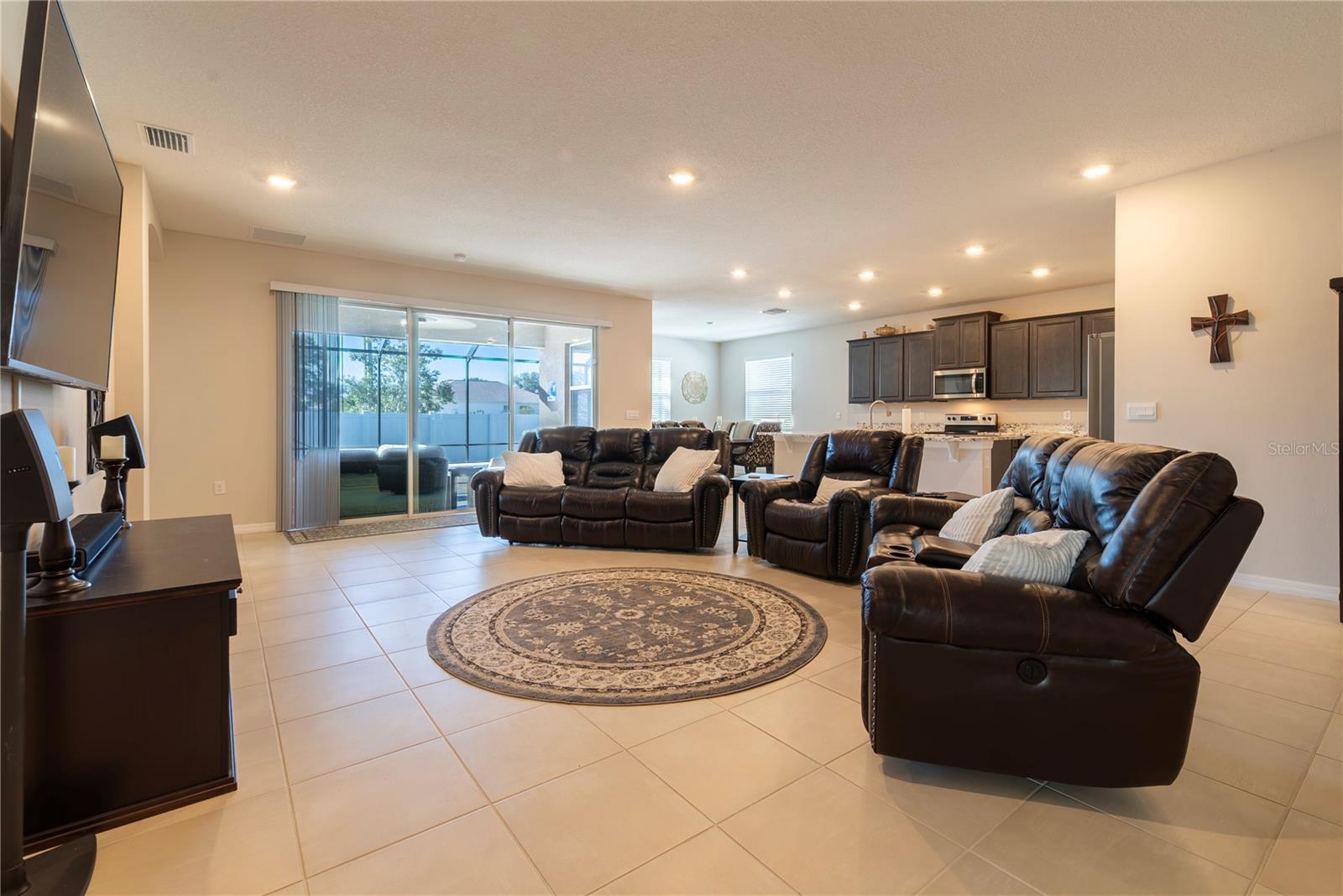 Image 5 of 63 For 8284 59th Terrace