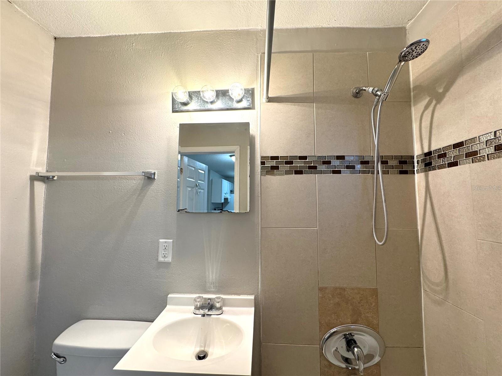 Image 15 of 16 For 430 Parsons Avenue 2