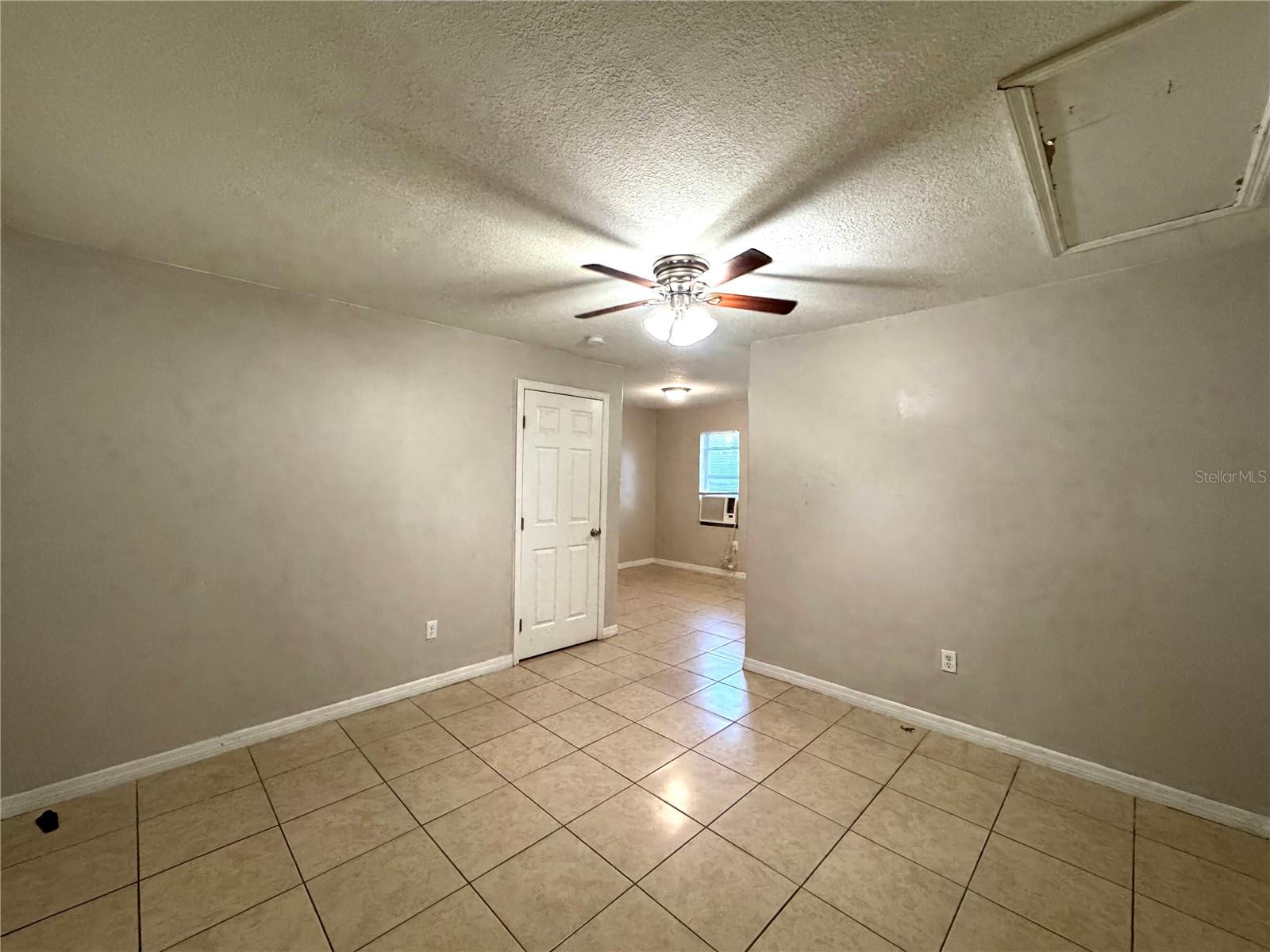 Image 5 of 16 For 430 Parsons Avenue 2