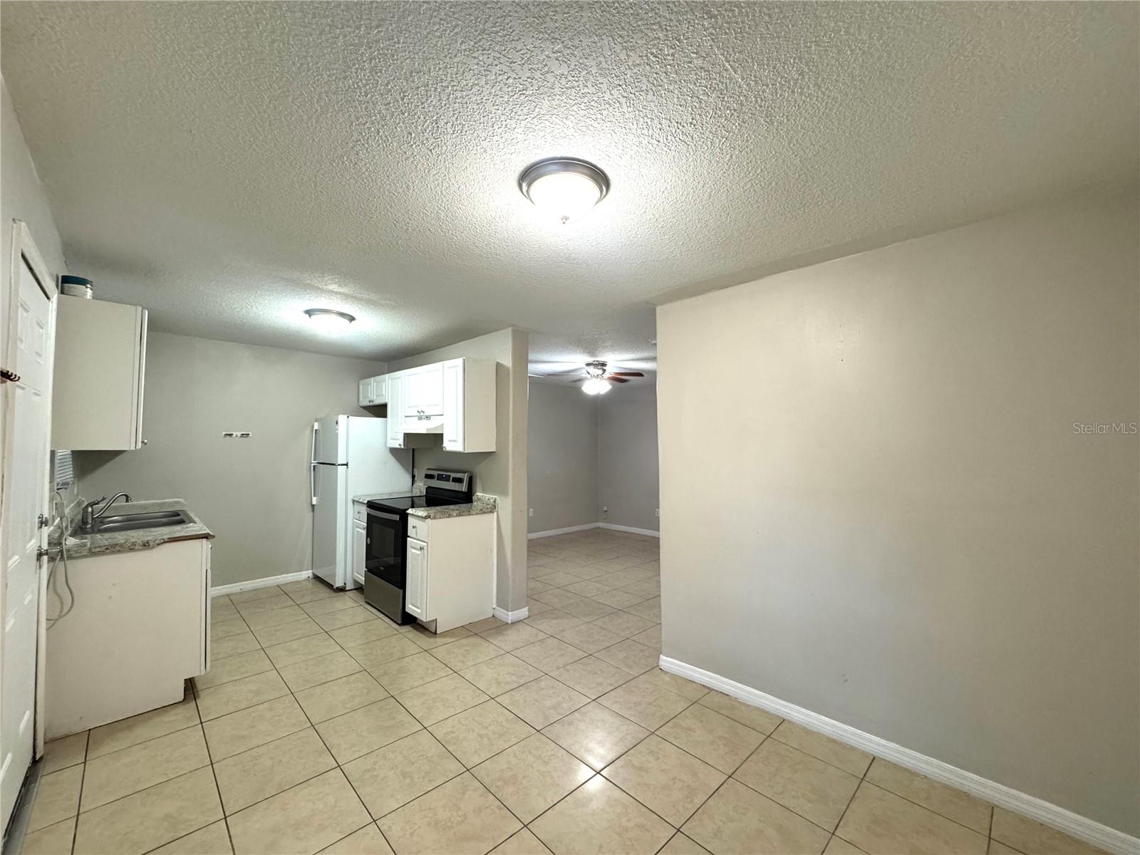 Image 7 of 16 For 430 Parsons Avenue 2