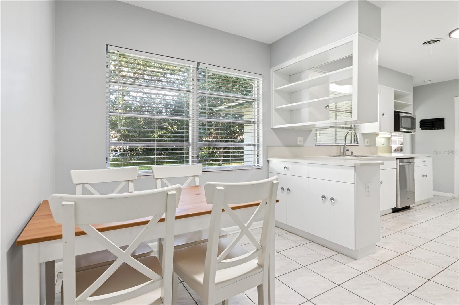 Image 10 of 30 For 606 Briarcliffe Street