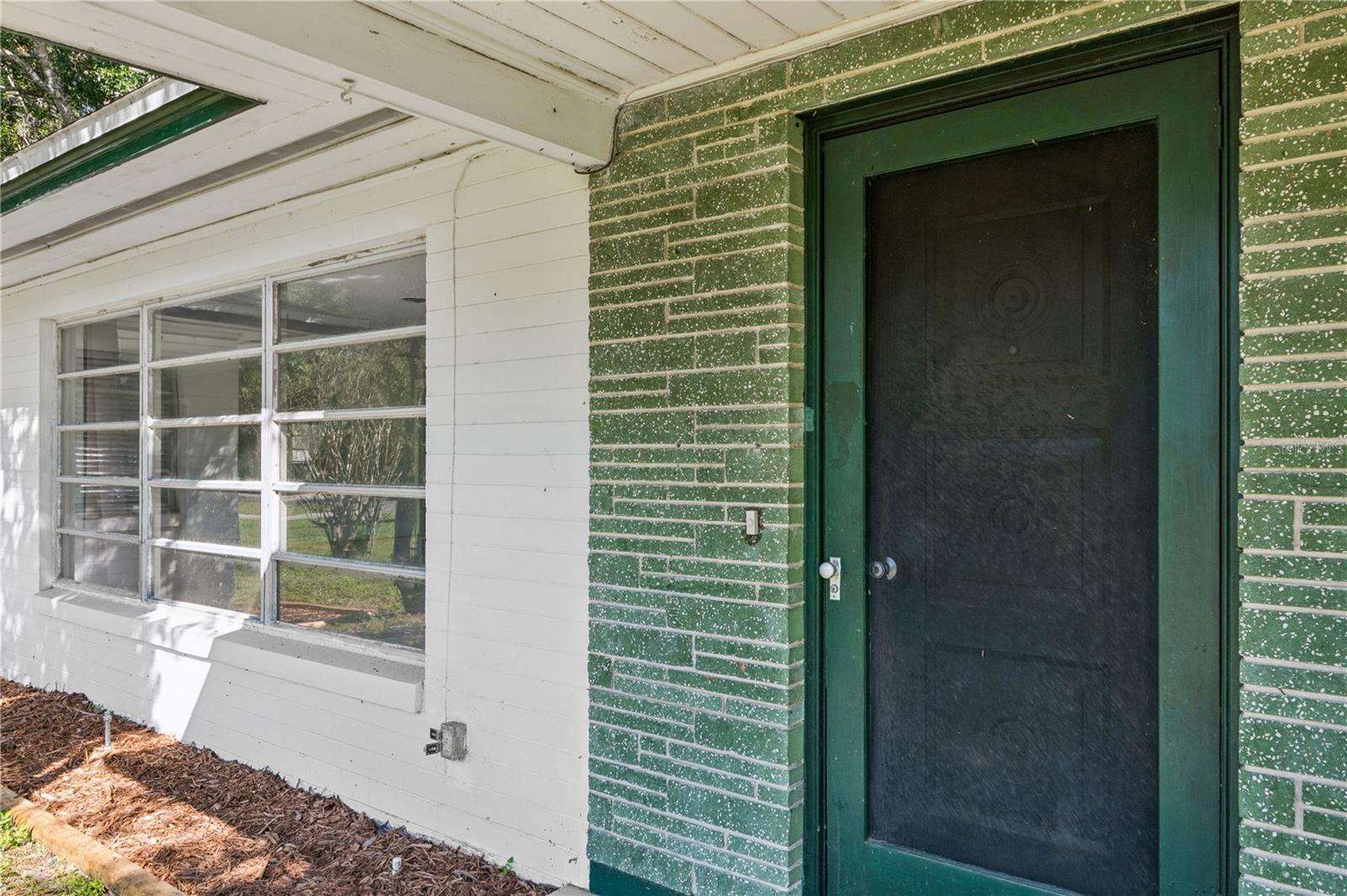 Image 2 of 30 For 606 Briarcliffe Street