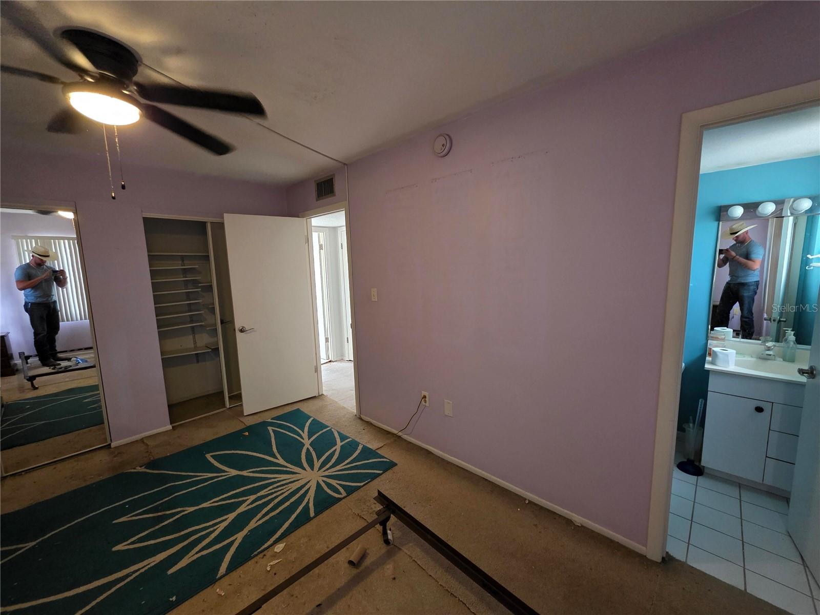 Image 13 of 25 For 2103 Canal Drive B7