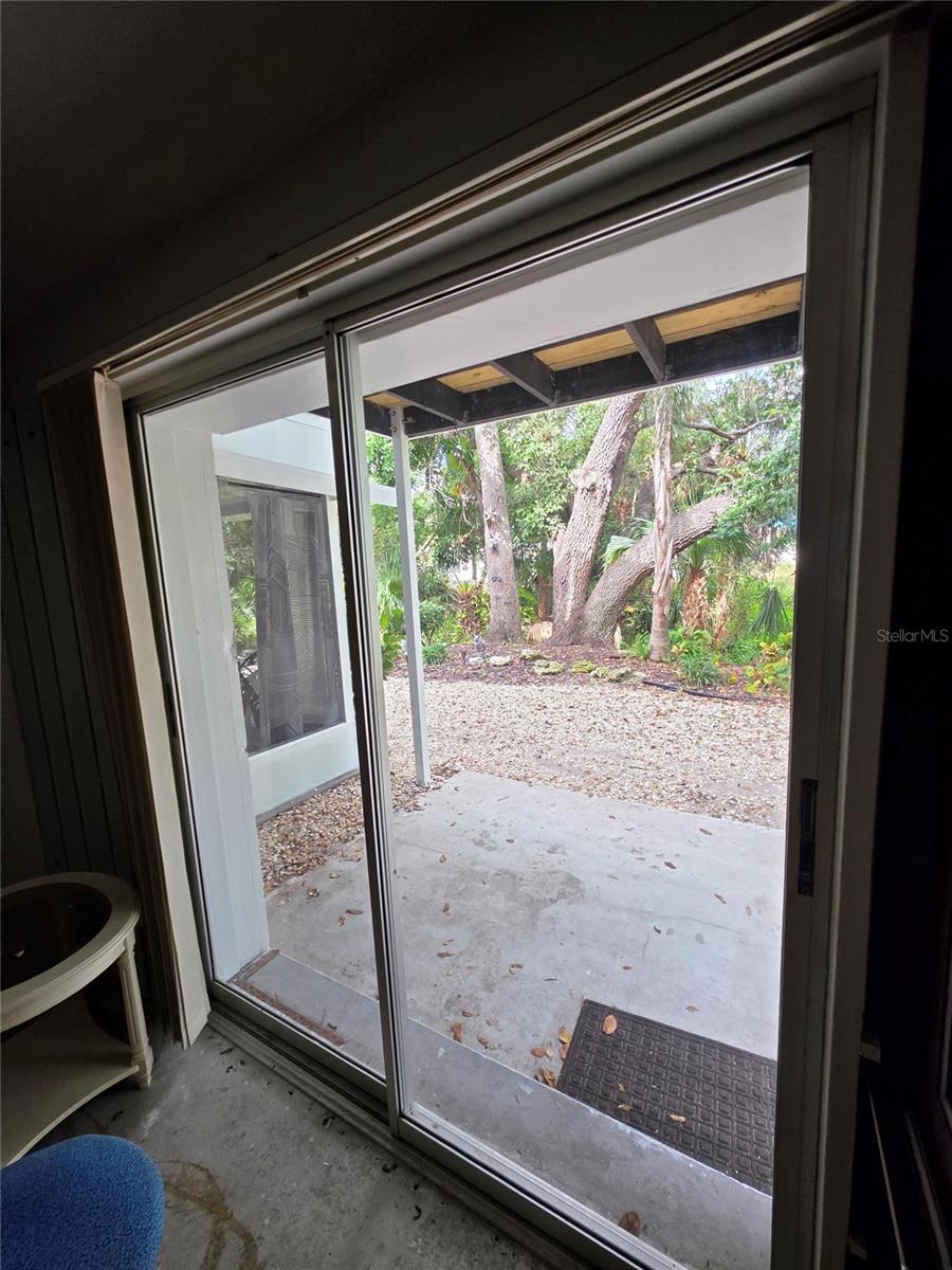 Image 16 of 25 For 2103 Canal Drive B7