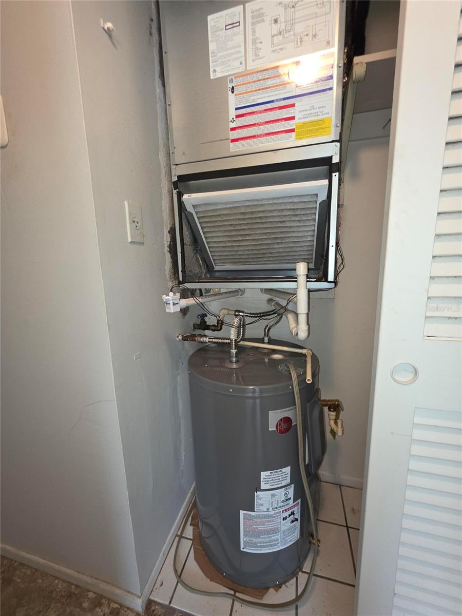 Image 22 of 25 For 2103 Canal Drive B7