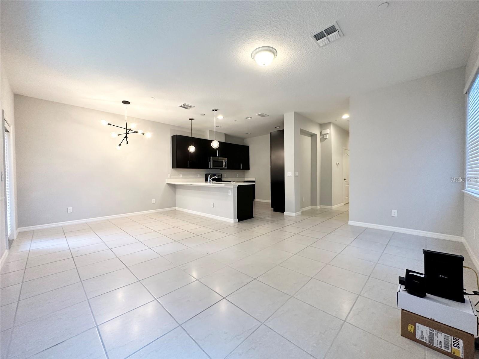 Image 7 of 23 For 122 Zamora Place