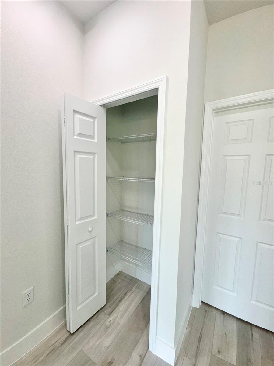 Image 37 of 58 For 714 Santo Domingo Avenue Sw