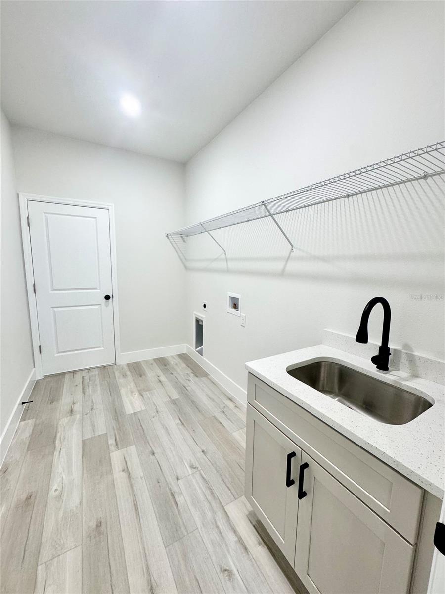 Image 38 of 58 For 714 Santo Domingo Avenue Sw