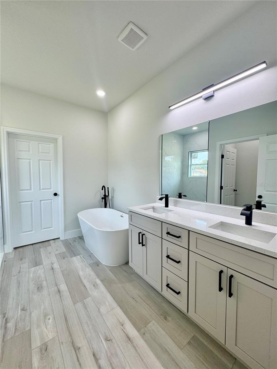 Image 41 of 58 For 714 Santo Domingo Avenue Sw