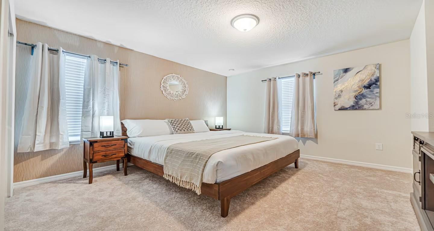 Image 11 of 32 For 7303 Oakmoss Loop