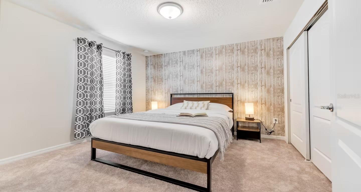 Image 12 of 32 For 7303 Oakmoss Loop