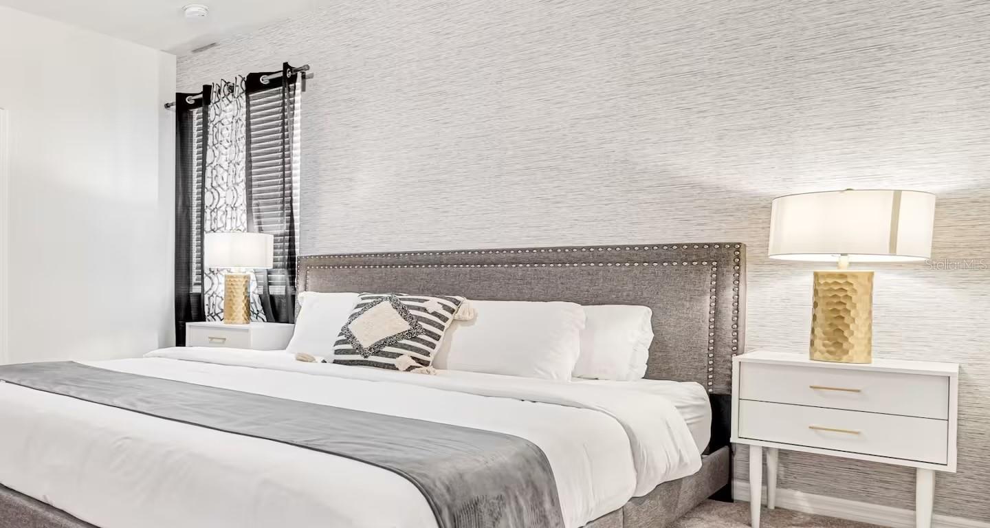 Image 13 of 32 For 7303 Oakmoss Loop