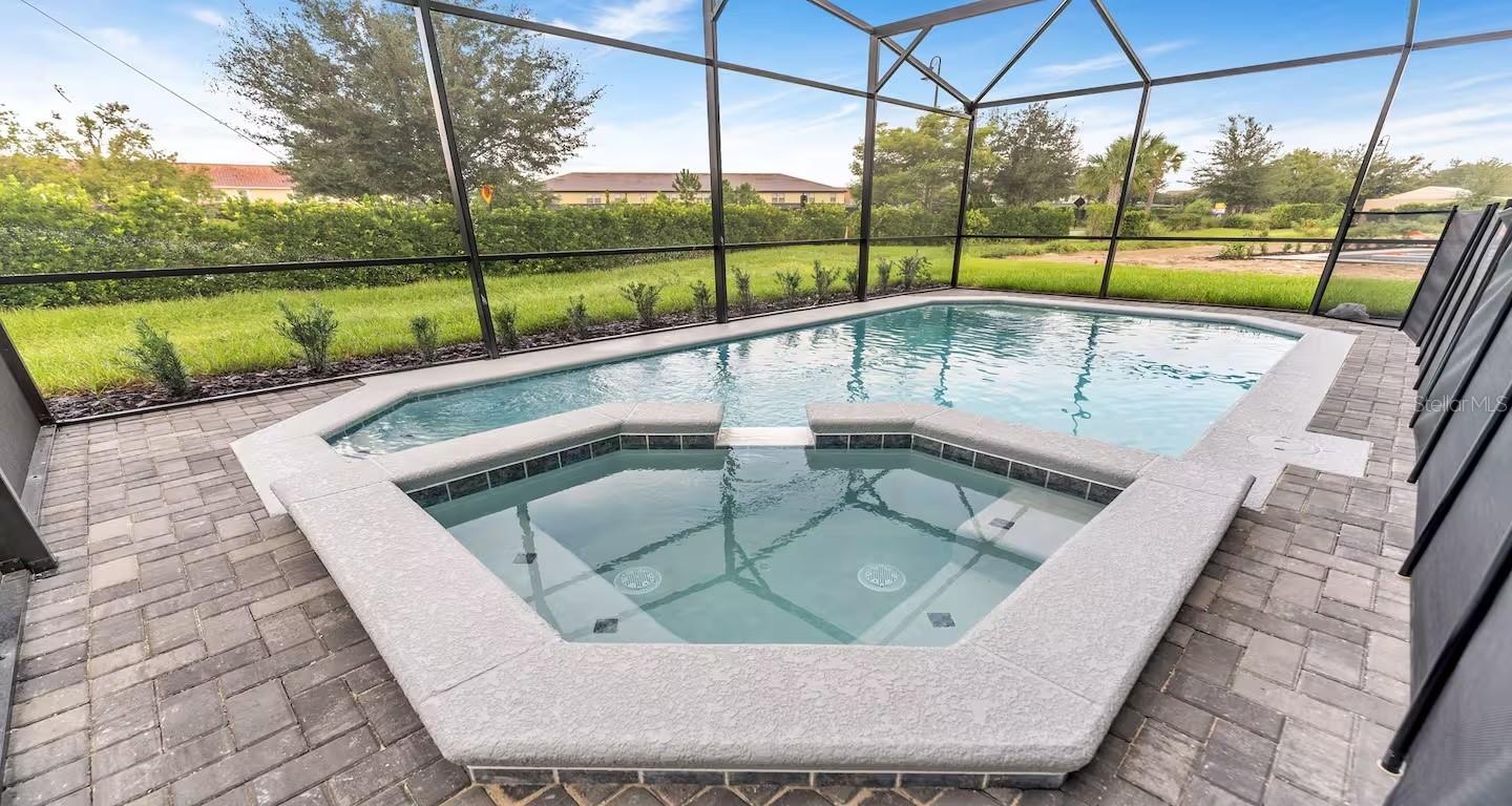 Image 18 of 32 For 7303 Oakmoss Loop