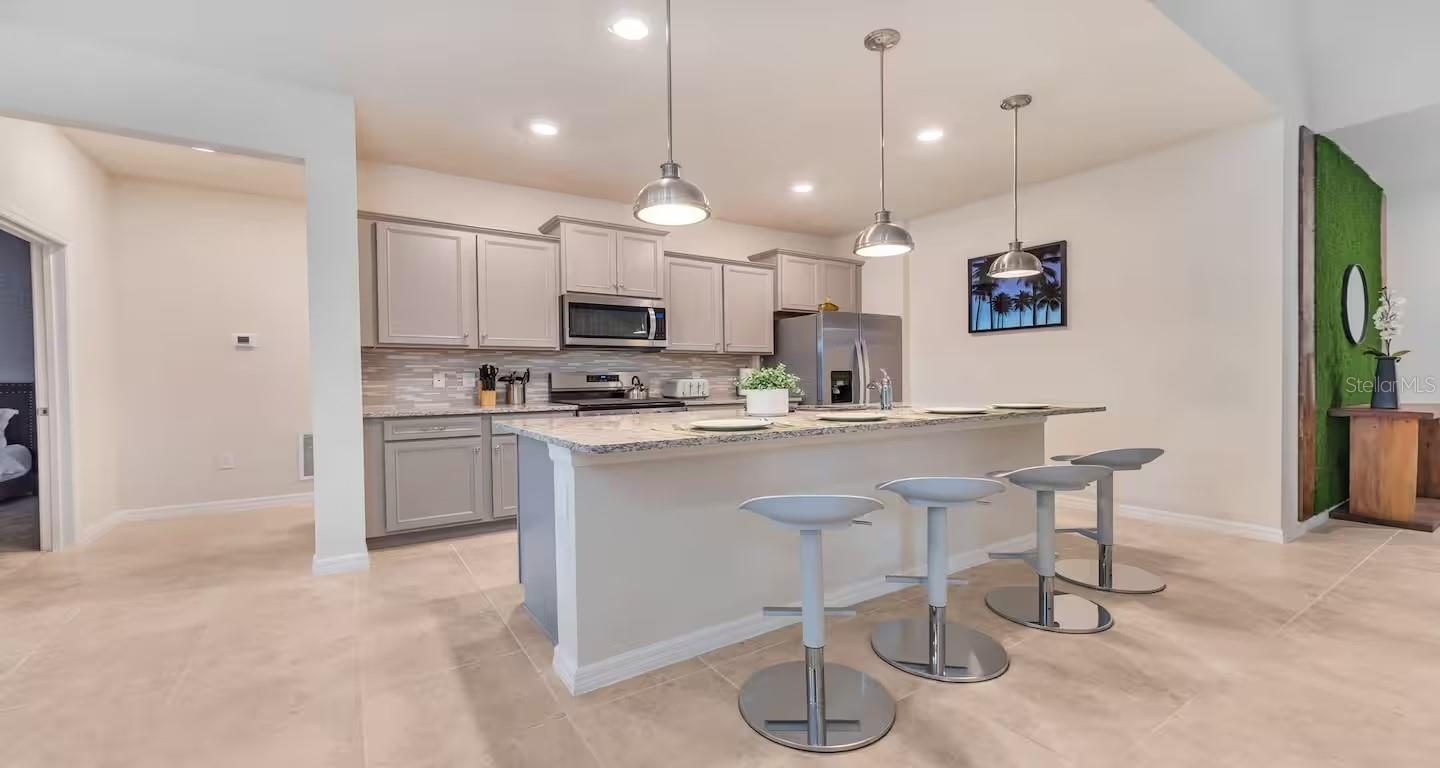 Image 7 of 32 For 7303 Oakmoss Loop