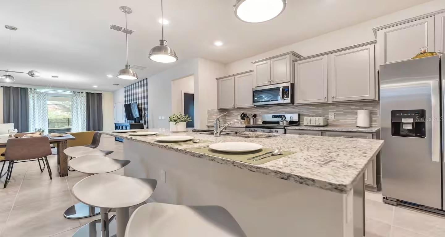 Image 8 of 32 For 7303 Oakmoss Loop